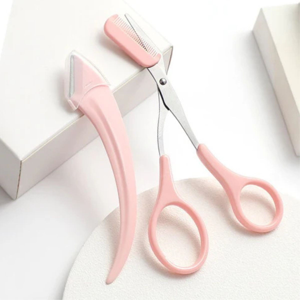 Curved eyebrow trimming knife with comb pink beauty tool